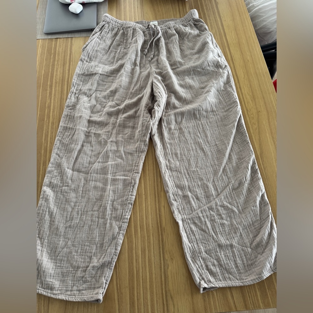 ARITZIA beige pants size L